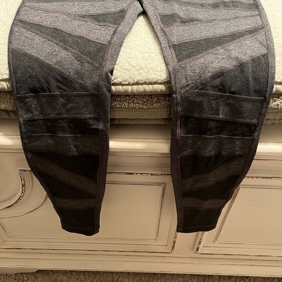 Lululemon Wunder Under Criss Cross Mesh Leggings - Picture 3 of 5